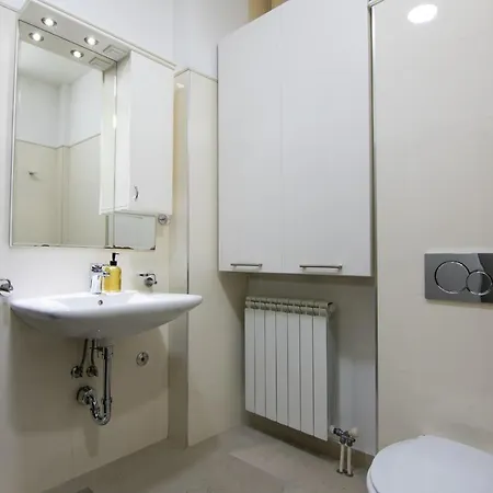 Sweet House Republic Apartment *